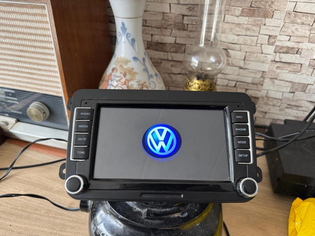 VW,SKODS ,SEAT Android Auto Radio navigatie WIFI BLT etc., Ophalen of Verzenden, Zo goed als nieuw