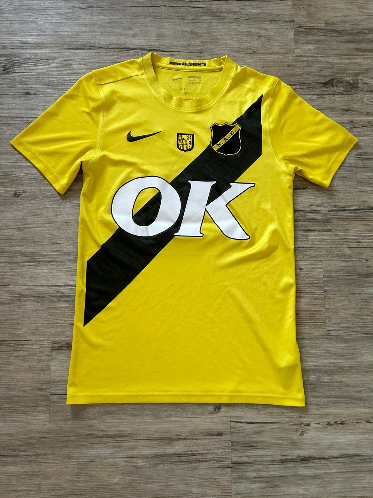 Origineel NAC Breda Thuisshirt 25/26 - Maat S, Maat S, Ophalen of Verzenden, Zo goed als nieuw, Shirt