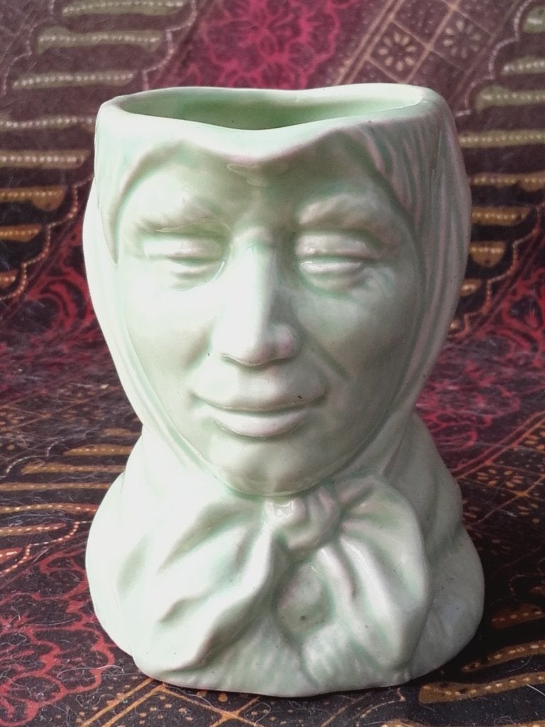 Mooie zeldzame antieke Toby jug uit Engeland 9,3 cm.
