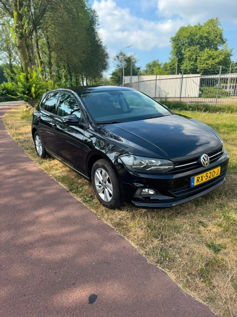 Volkswagen Polo 1.0 TSI Comfortline 2018 Zwart, Auto's, Volkswagen, Voorwielaandrijving, 40 €/maand, Euro 6, Origineel Nederlands