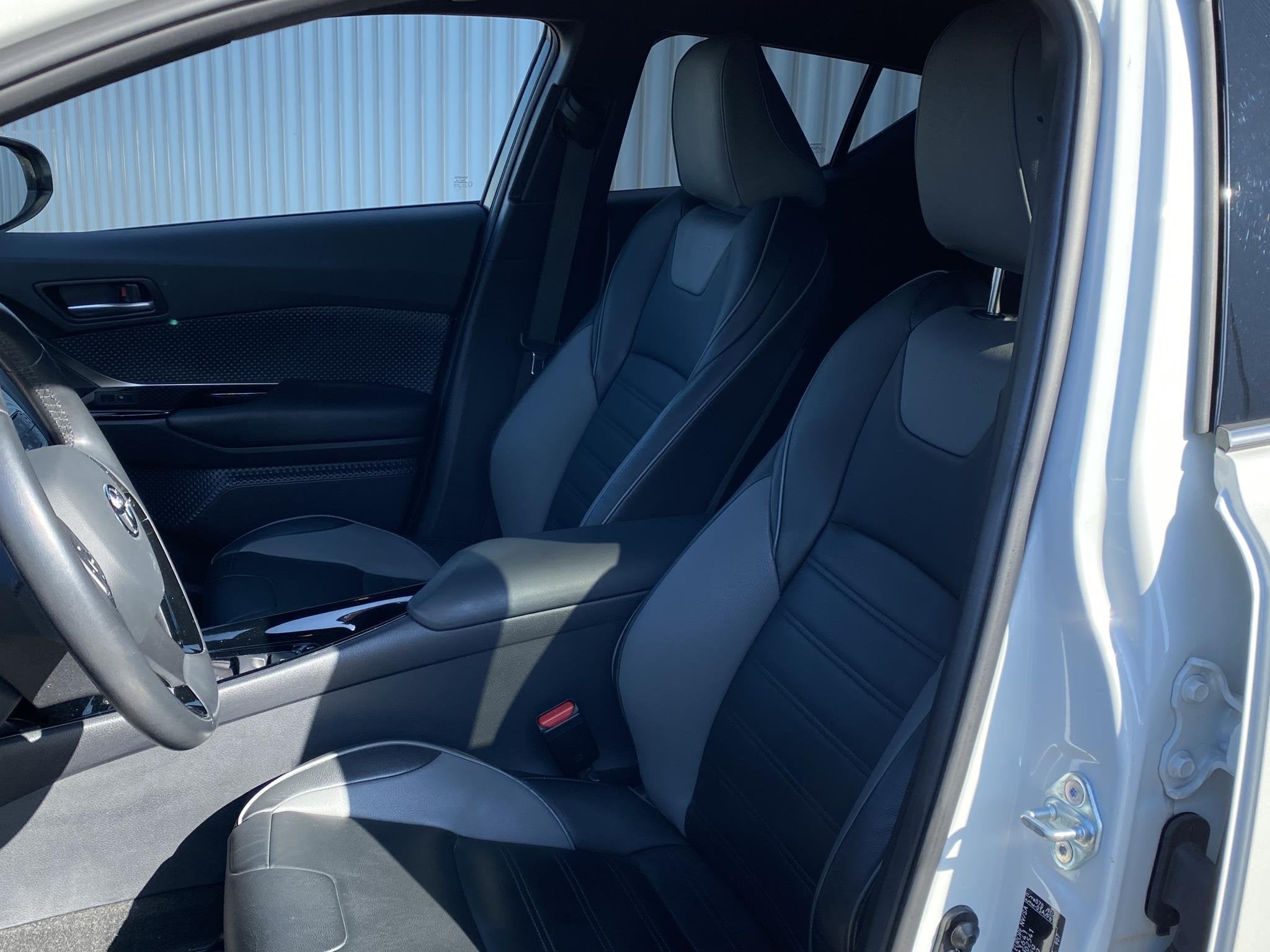 Toyota C-HR 1.8 Hybrid Black Edition, Auto's, Euro 6, 4 cilinders, 26 km/l, Hybride Elektrisch/Benzine