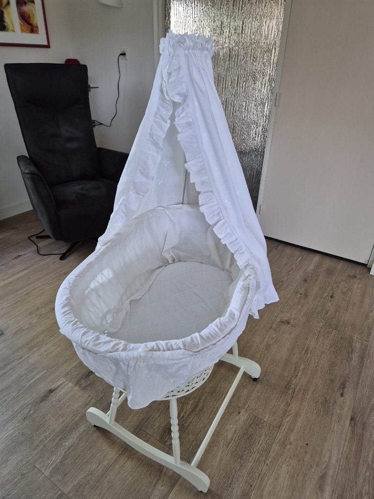 Wiegje, Kinderen en Baby's, Babywiegjes en Ledikanten, Ophalen, Gebruikt, Wieg