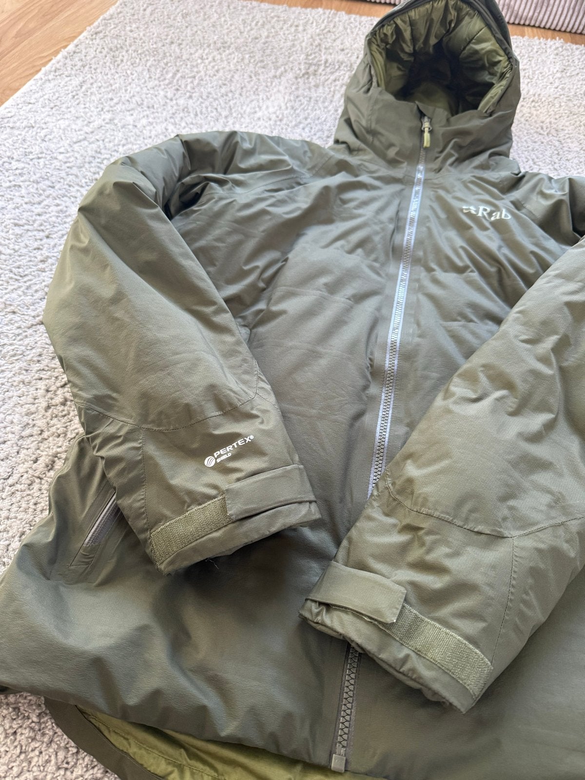 Rab Valiance Jacket - Heren donsjas - Maat S, Ophalen of Verzenden, Zo goed als nieuw, Maat 46 (S) of kleiner, Groen