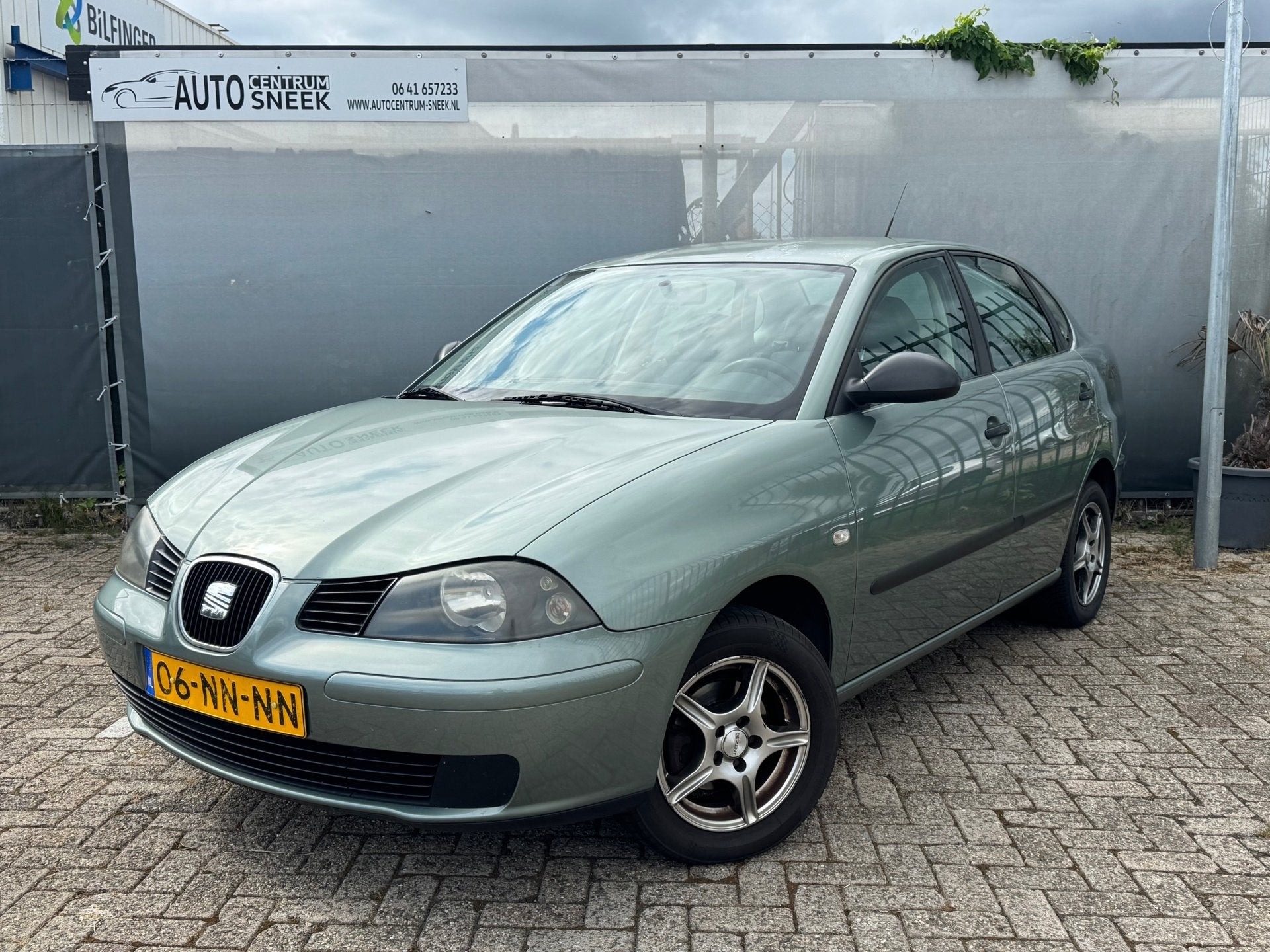Seat Cordoba 1.4-16V Stella - Airco - APK 04-27, Auto's, Seat, Voorwielaandrijving, Gebruikt, Zwart, 4 cilinders