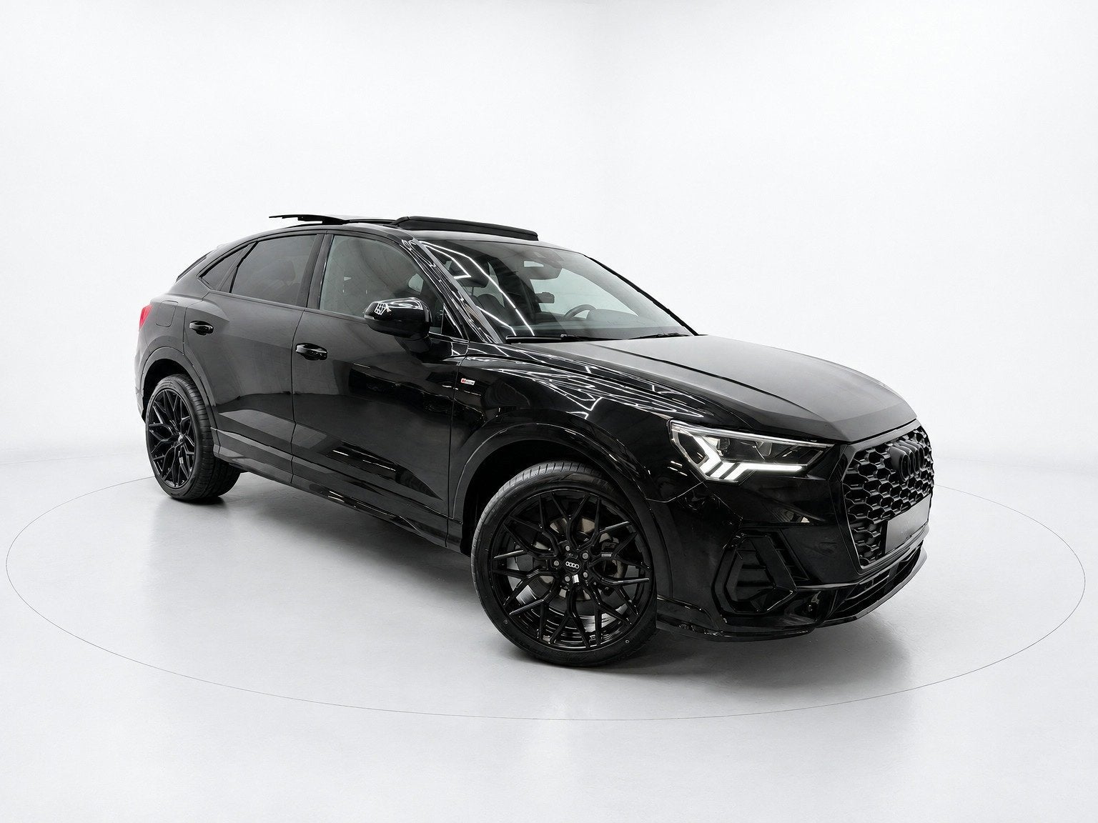 Audi Q3 Sportback 35 TFSI 3x S LINE PANO VIRTUAL MATRIX LEER, Auto's, Dealer onderhouden, 15 km/l, Zwart, 4 cilinders