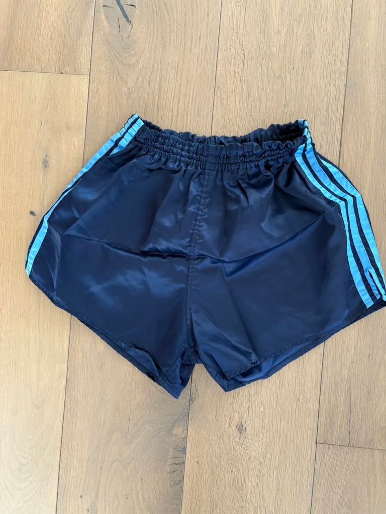 Adidas vintage short (nylon), Kleding | Heren, Sportkleding, Overige typen, Ophalen of Verzenden, Zo goed als nieuw, Maat 48/50 (M)