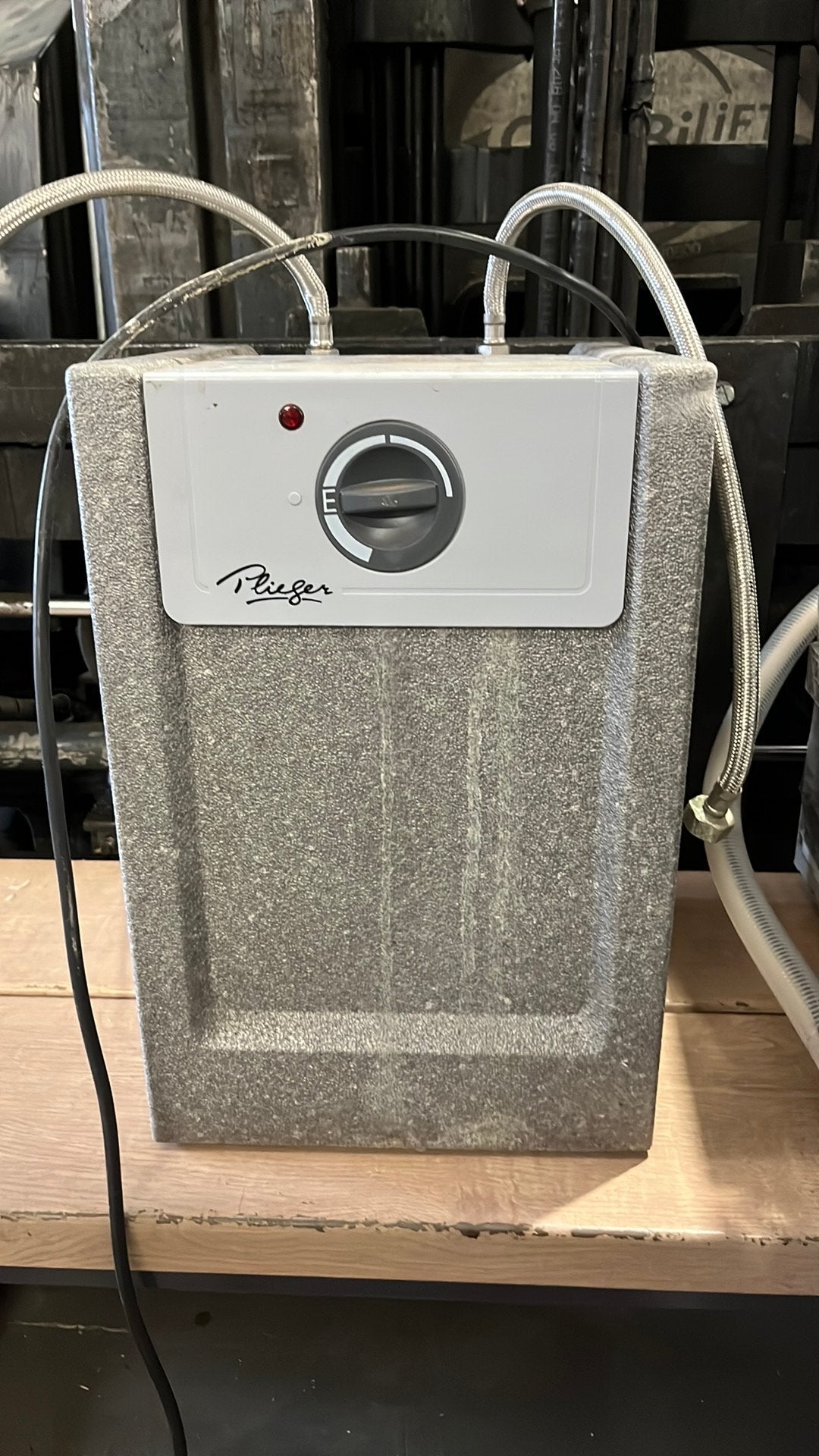 Plieger 10 liter boiler, Doe-het-zelf en Verbouw, Geisers en Boilers, Ophalen, Boiler, Minder dan 20 liter, Minder dan 3 jaar oud