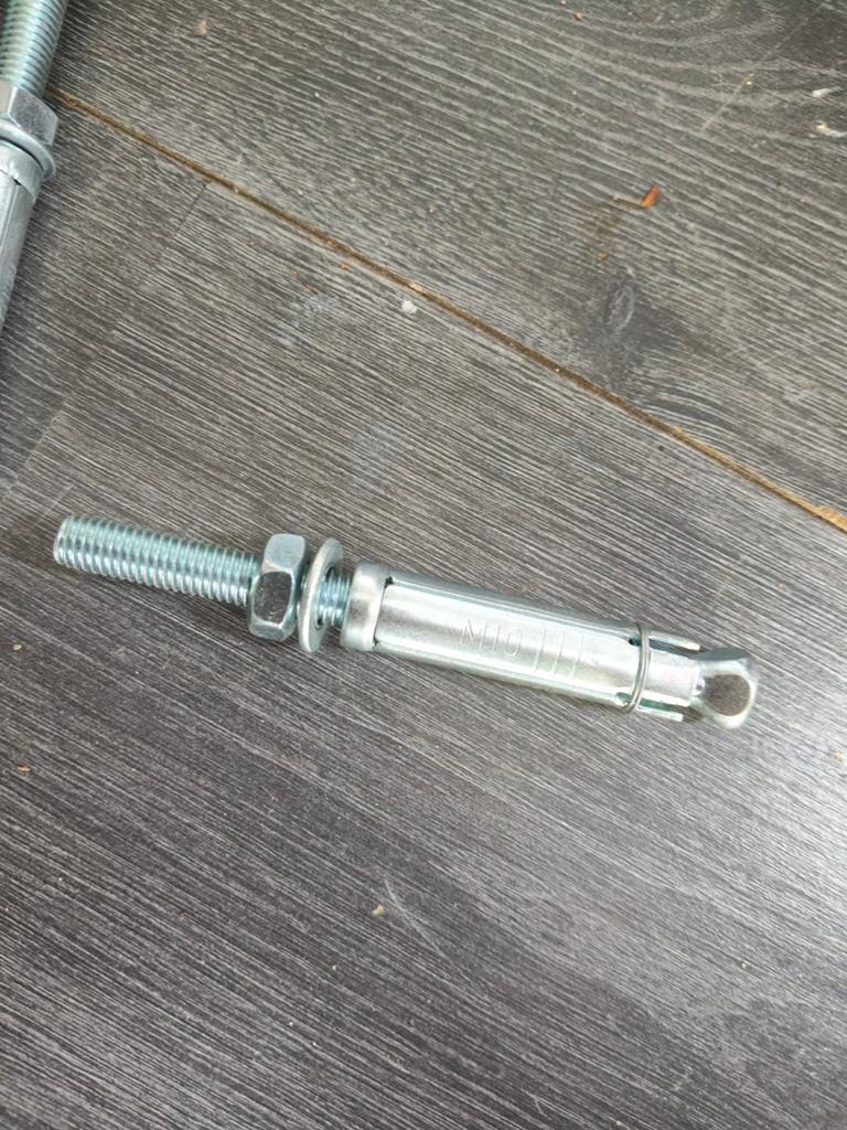 M10 Keilankers - Set van 10, Ophalen of Verzenden, Zo goed als nieuw, 50 tot 100 mm, Overige typen