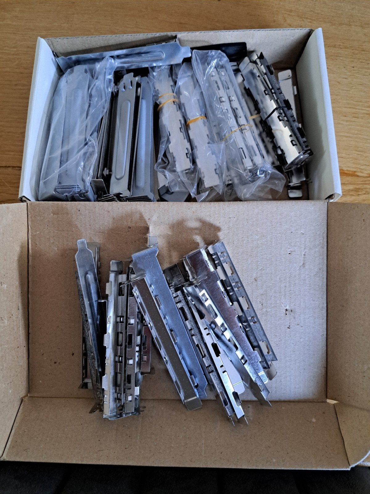 PCIe slot covers / afdekplaatjes voor computerkast, Ophalen of Verzenden, Gebruikt