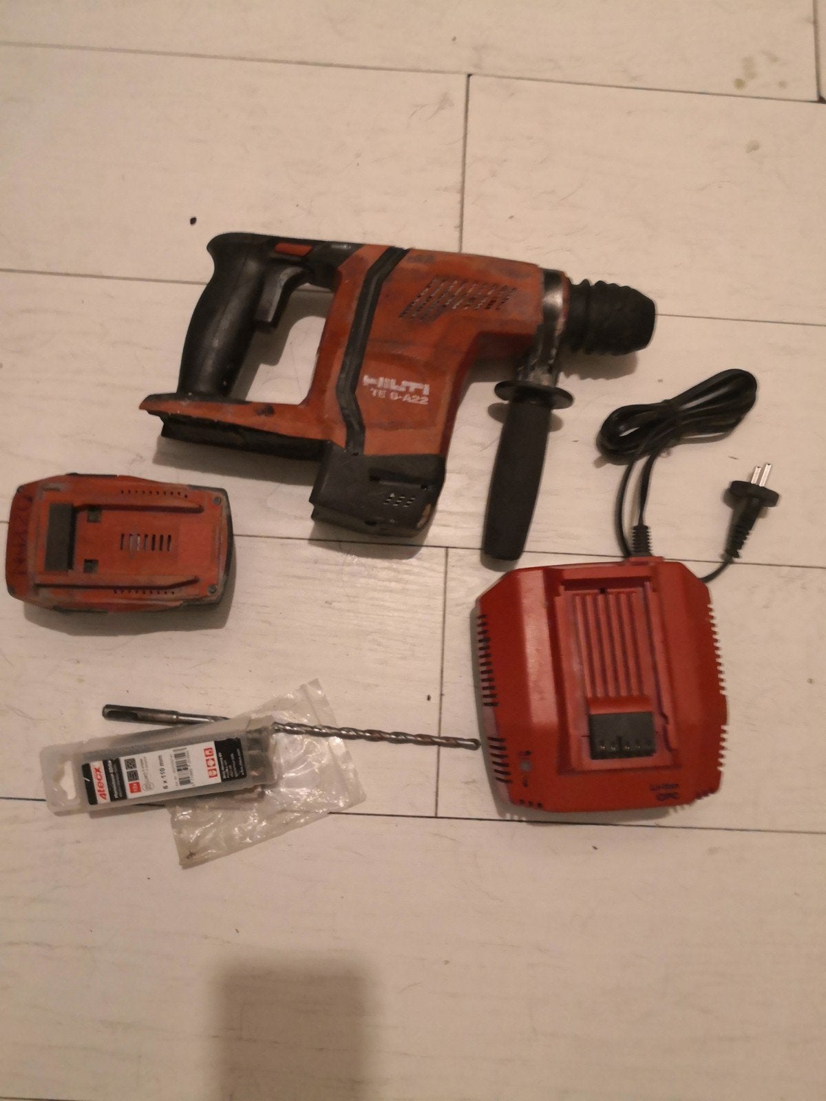 Hilti TE 6-A22 Accu Boorhamer met Accu en Lader, Boor- en/of Breekhamer, Ophalen of Verzenden, Klopboormechanisme, Gebruikt