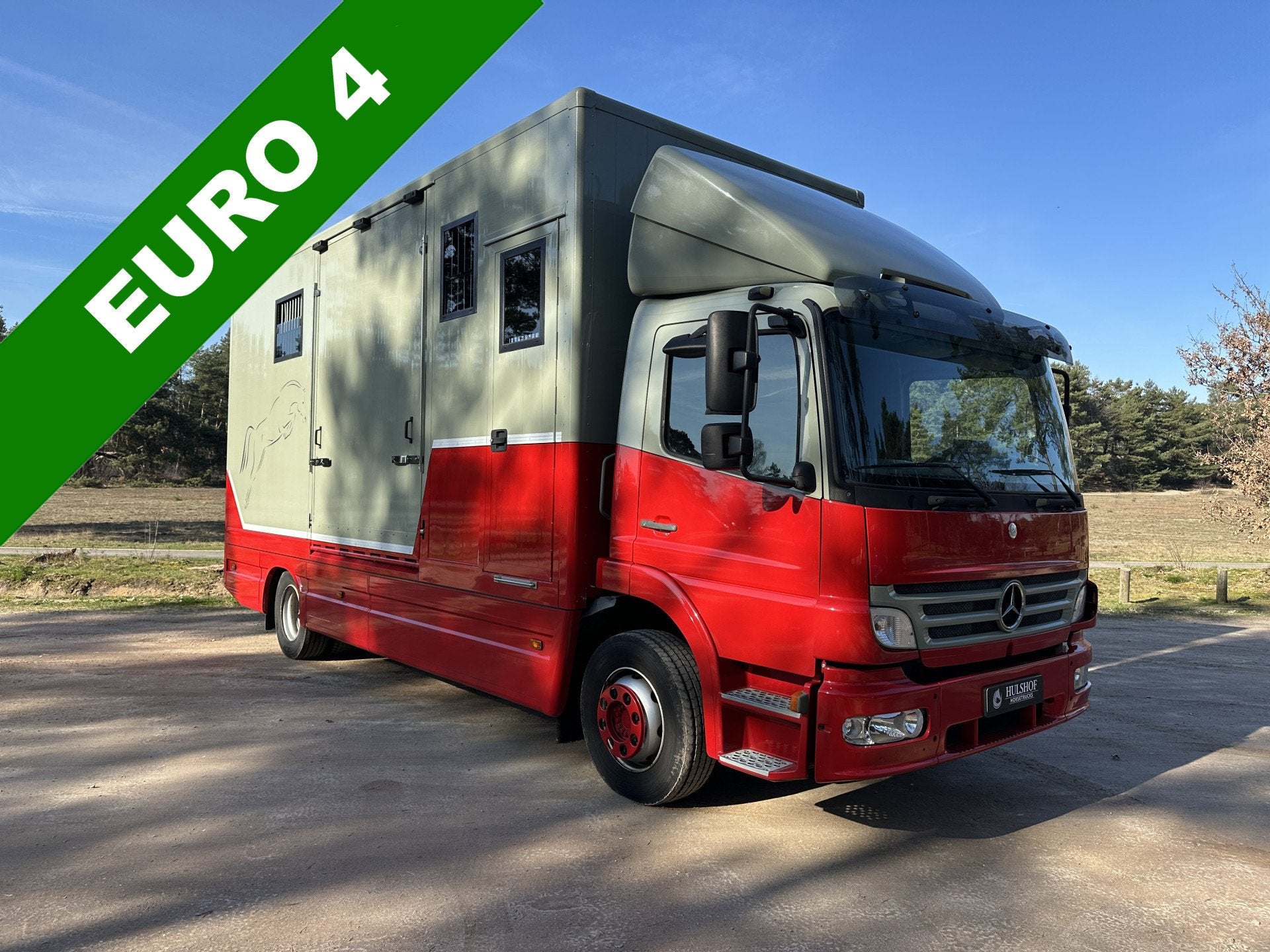 Roelofsen Mercedes-Benz Atego 1218 3-paards + koets paardenv, Zwart, Diesel, 177 pk, Euro 4