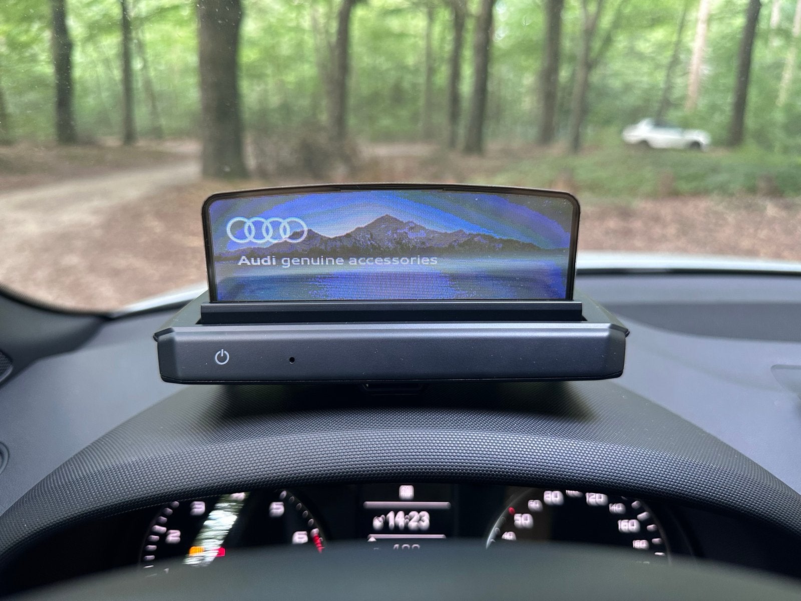 Audi A1 1.2 2014 wit (apple carplay, HUD), liefhebbersauto, Auto's, Audi, Voorwielaandrijving, Euro 5, Stof, Zwart