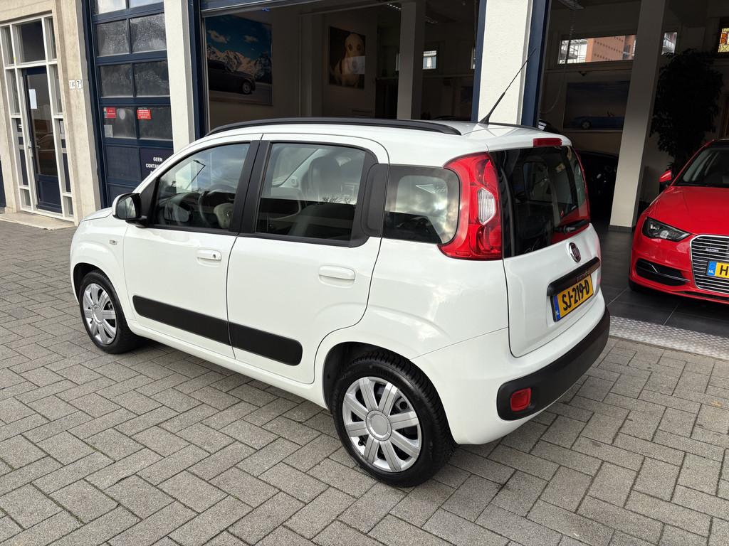 Fiat Panda 1.2 Edizione Cool AIRCO/NW APK (bj 2016), Voorwielaandrijving, Gebruikt, Wit, Bedrijf