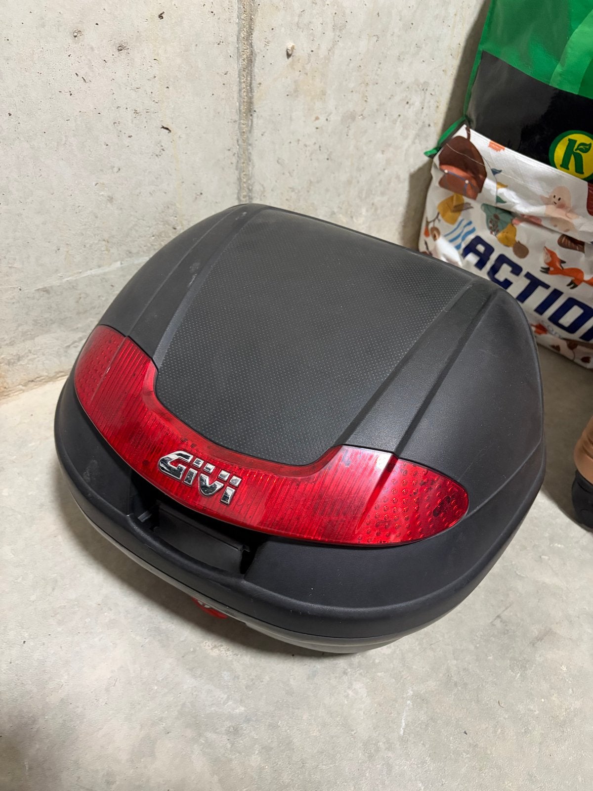 GIVI Topkoffer voor motor of scooter, Ophalen of Verzenden, Gebruikt