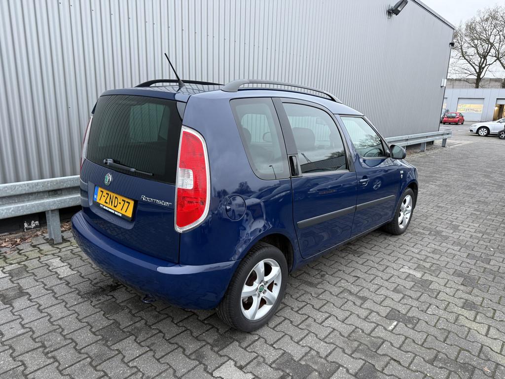 Skoda Roomster 1.2 TSI Ambition Airco Cruise 77Dkm! Nw APK -, Auto's, Voorwielaandrijving, Euro 5, Gebruikt, Zwart