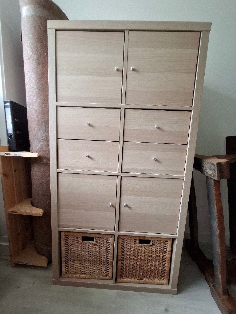 Kallax kast met deurtjes, manden en lades, Huis en Inrichting, Kasten | Overige, Ophalen, Gebruikt