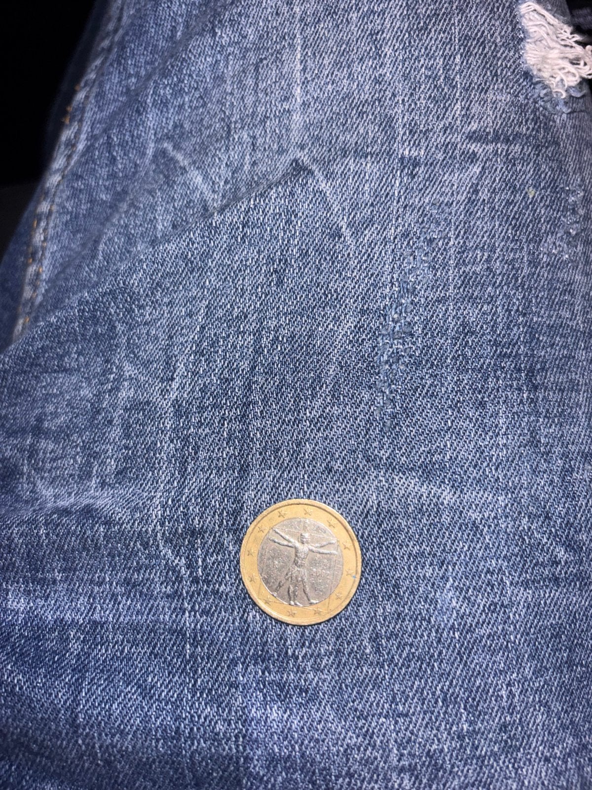 Italiaanse 1 euro munt - Vitruviusman, Postzegels en Munten, Ophalen, Italië, 1 euro, Losse munt