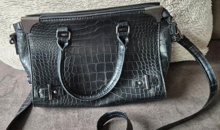 Leuke nette schoudertas, Sieraden, Tassen en Uiterlijk, Tassen | Damestassen, Ophalen, Zo goed als nieuw, Zwart, Schoudertasje