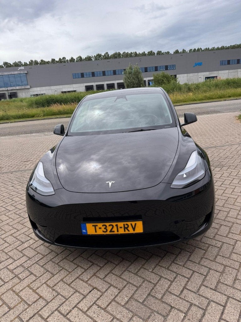 Tesla Model Y 2023 Zwart, Auto's, Tesla, Automaat, Achterwielaandrijving, Zwart, 23 min