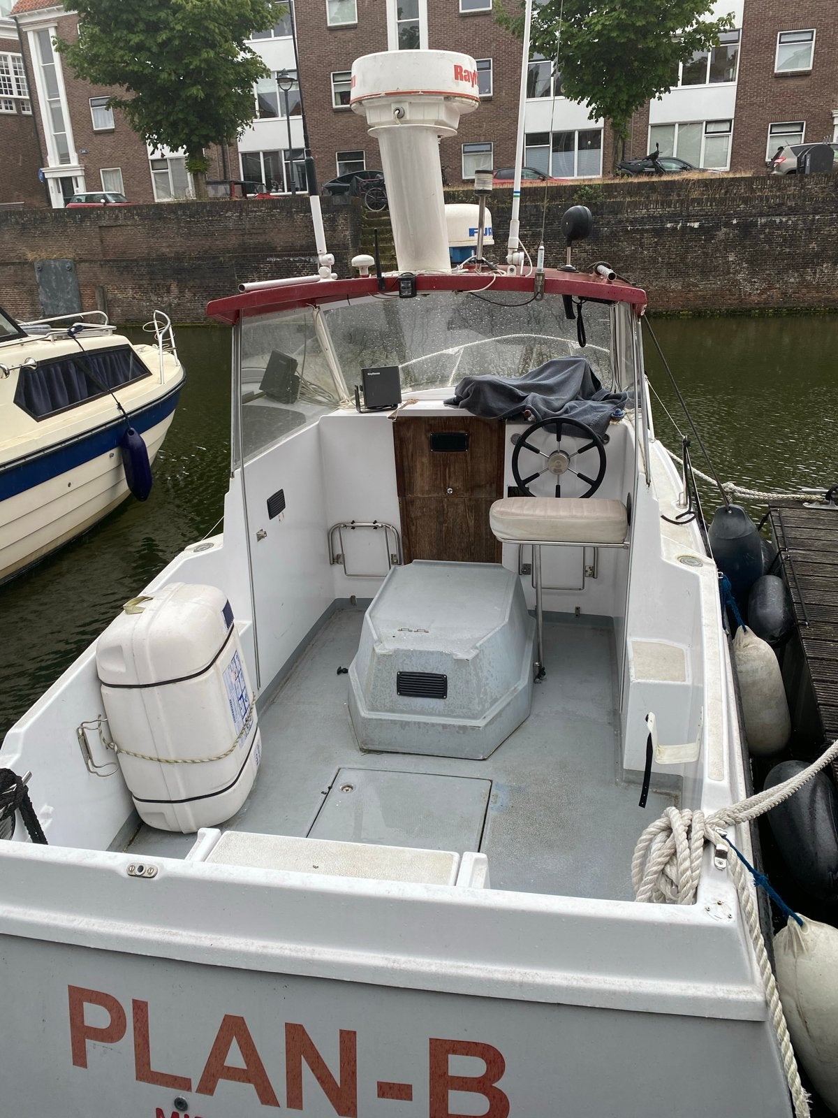 Robuuste Kajuitboot 'Plan-B' - Ideaal voor vissen en plezier, Watersport en Boten, Overige merken, Gebruikt, Biminitop, 6 m