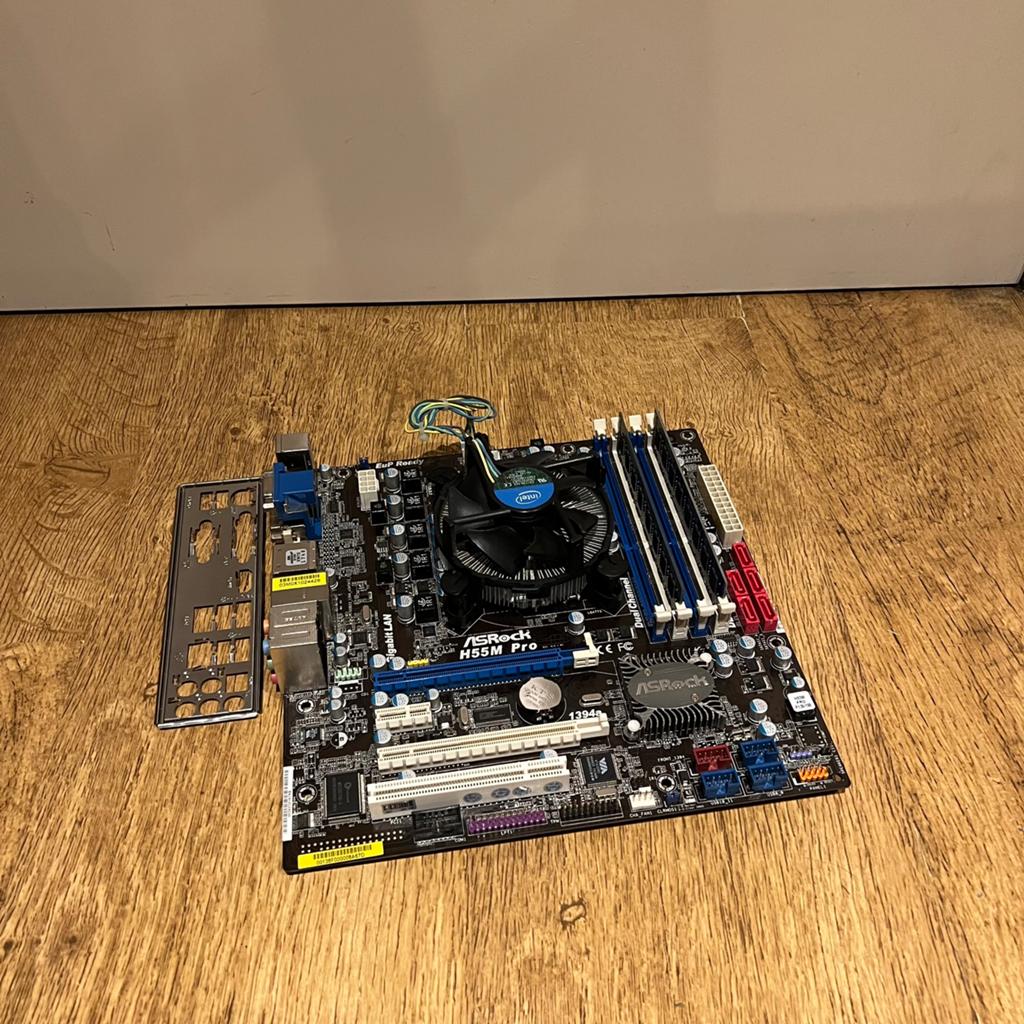 Asrock H55M Pro met intel Core i5 Quad-Core en 8GB RAM, Computers en Software, Moederborden, Ophalen of Verzenden, Gebruikt, Intel