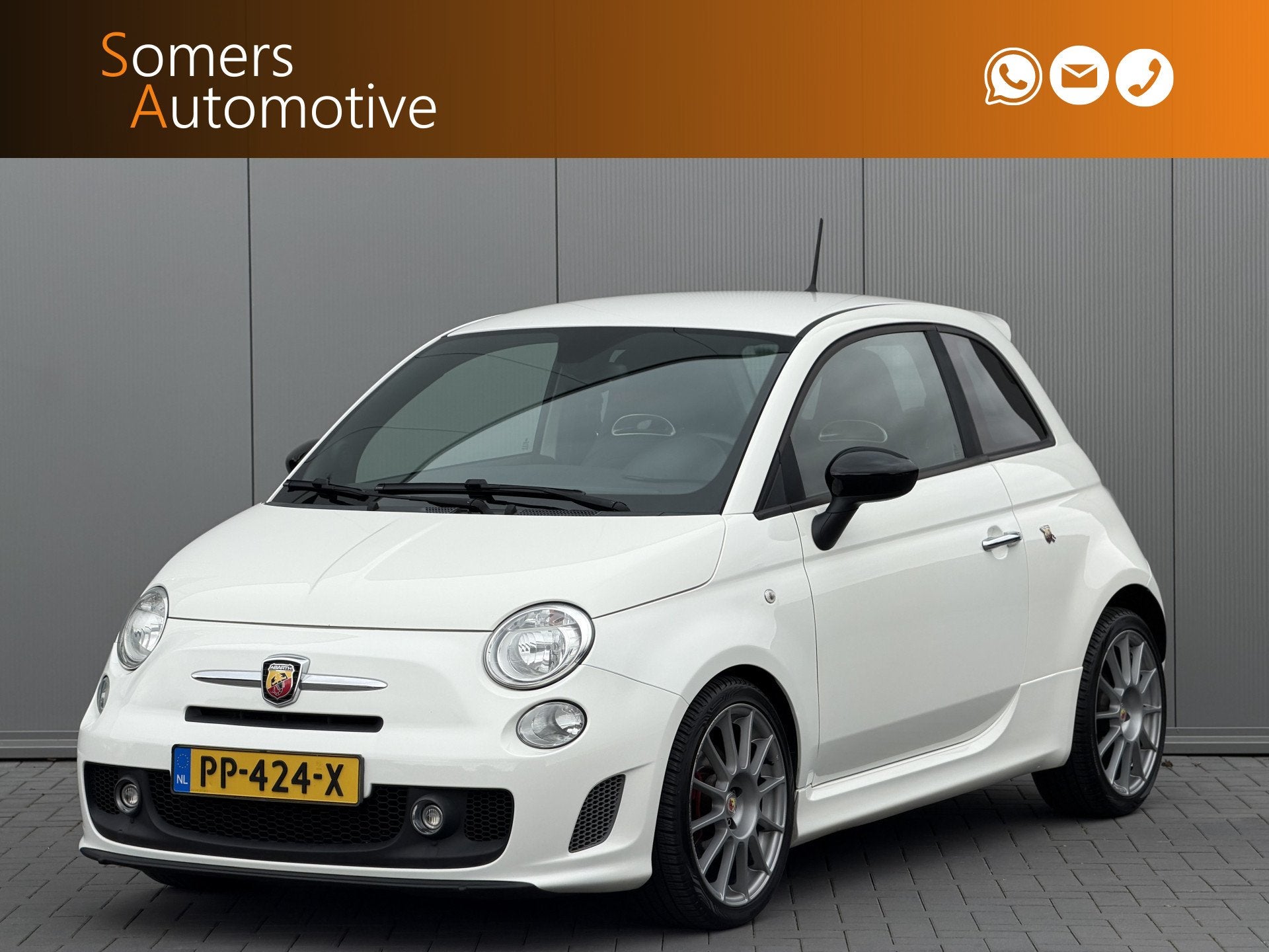 Abarth 500 1.4-16V T-Jet | Custom Leder | 17" | Sportuitlaat, Auto's, Abarth, Voorwielaandrijving, Euro 5, Zwart, 4 cilinders