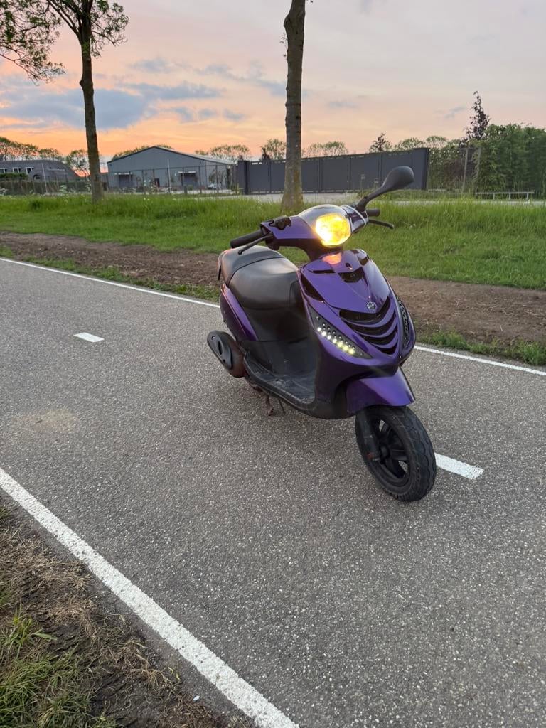 Zip 4 takt, Ophalen, Gebruikt, Maximaal 45 km/u, Zip