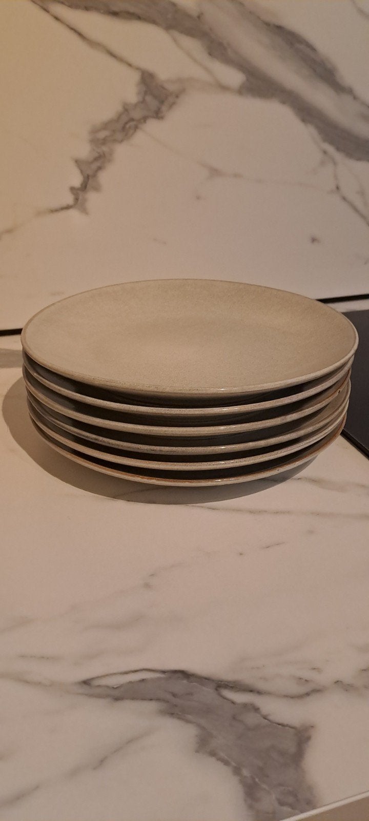 6 licht grijze diner borden 27 cm, Ophalen, Gebruikt, Bord(en), Overige stijlen