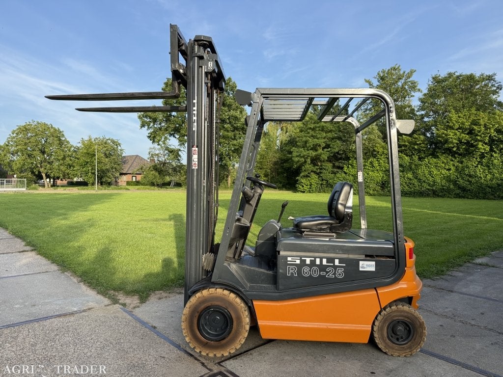 Still 2.5 tonner elektrisch triplo 6.4M freelift Sideshift, Info@vanbeurdenheftrucks.nl, Still, Heftruck, Ophalen of Verzenden