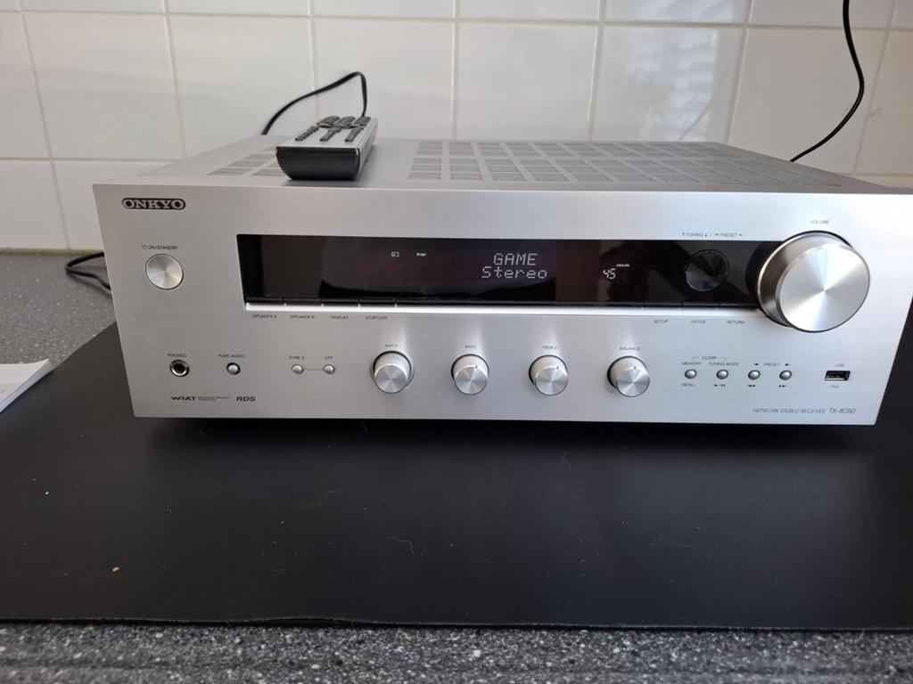 ONKYO TX-8050 STEREO INTERNET RECEIVER, Ophalen, Zo goed als nieuw, 120 watt of meer, Onkyo