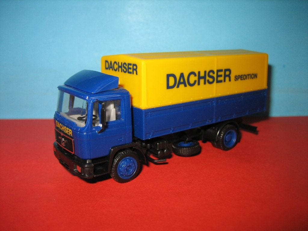 Bakwagen  Dachser  MAN   herpa, Ophalen of Verzenden, Zo goed als nieuw, Bus of Vrachtwagen, Herpa