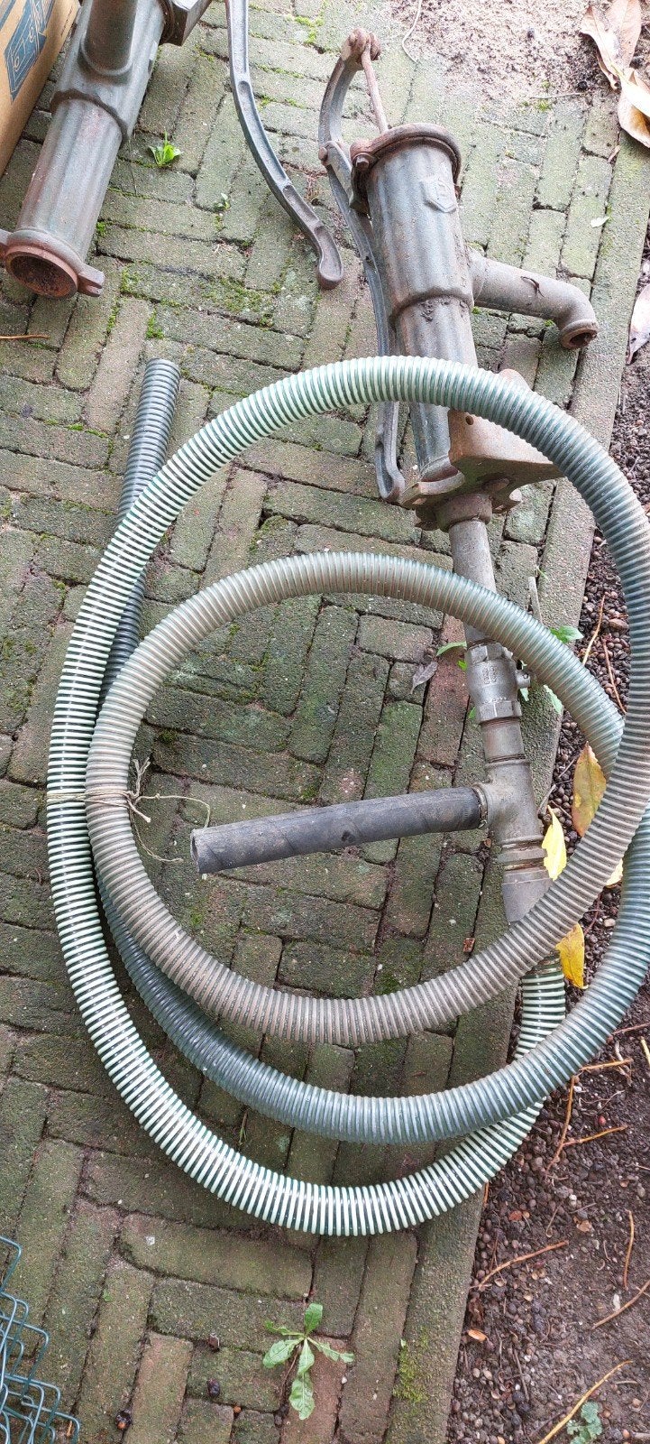 buiten pomp, Ophalen