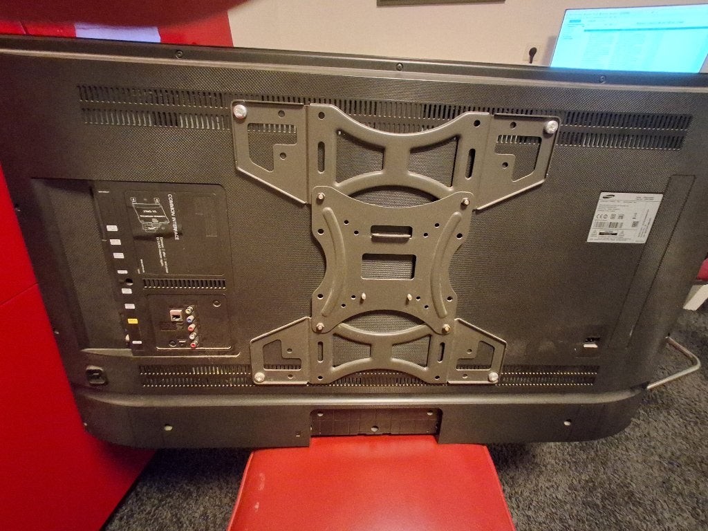 Samsung Smart TV met muurbeugel, Ophalen, 50 Hz, Samsung, 100 cm of meer