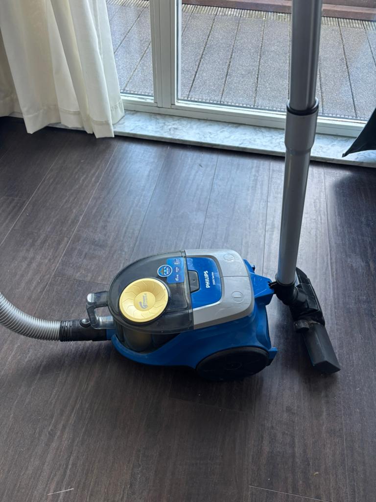 Philips 2000 series stofzuiger zonder zak, Ophalen, Zo goed als nieuw