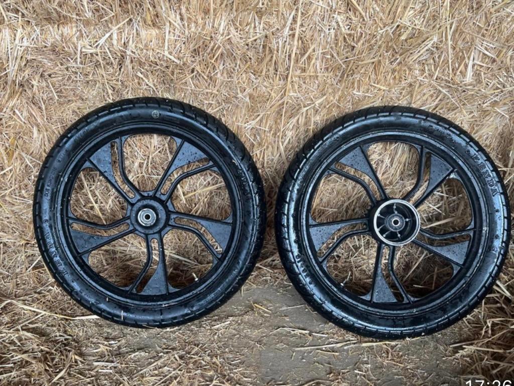 Banden te koop voor tomos a35/ a3, Ophalen of Verzenden