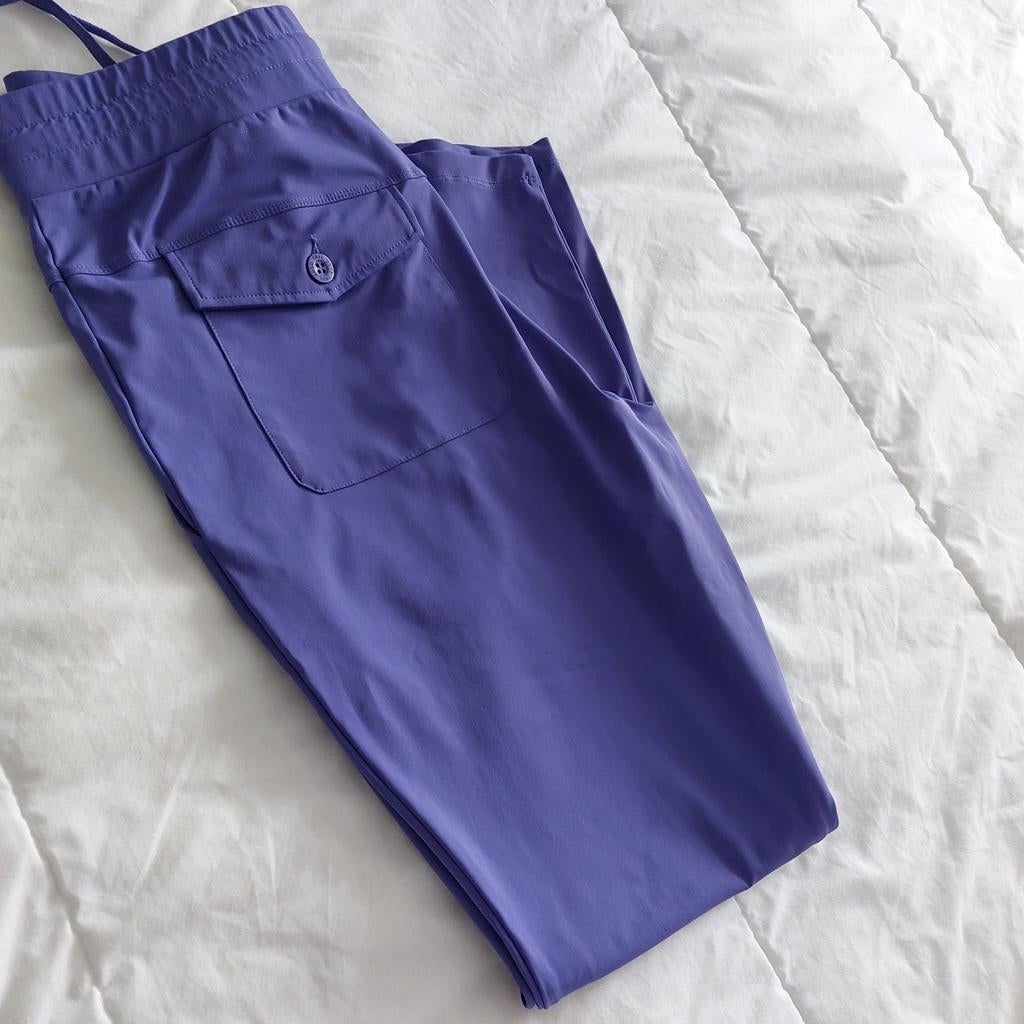 Zoso leuke lila broek maat L, Kleding | Dames, Broeken en Pantalons, Paars, Maat 42/44 (L), Ophalen of Verzenden, Zo goed als nieuw