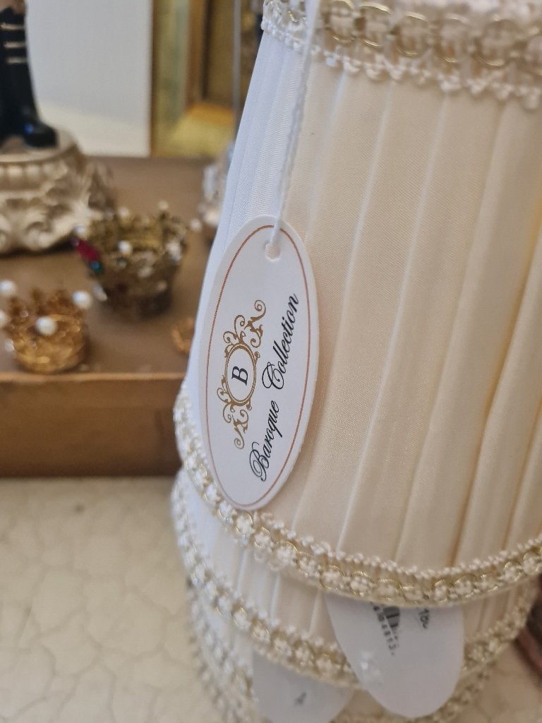 Nieuwe klem lampenkapjes House of Baroque p/st 17.95, Heikant 21 Kaatsheuvel, Tafellamp, Wit, Nieuw