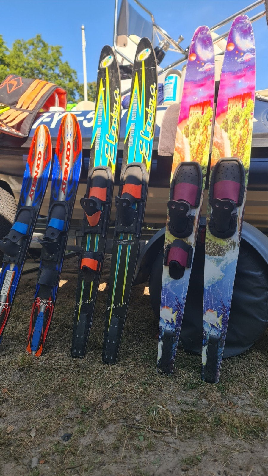Waterski's: 2x volwassen, 1x kinder set, Watersport en Boten, Waterski's, Ophalen, Gebruikt, Waterski's