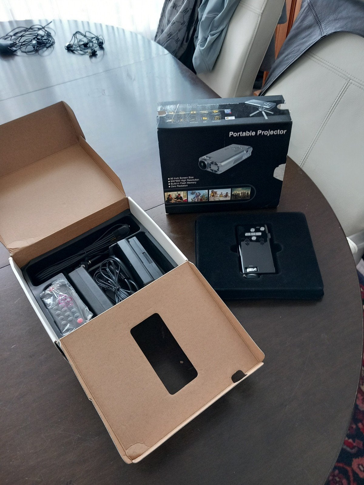 Draagbare LED Projector - Compact en Veelzijdig, Ophalen, Onbekend, LED, Zo goed als nieuw