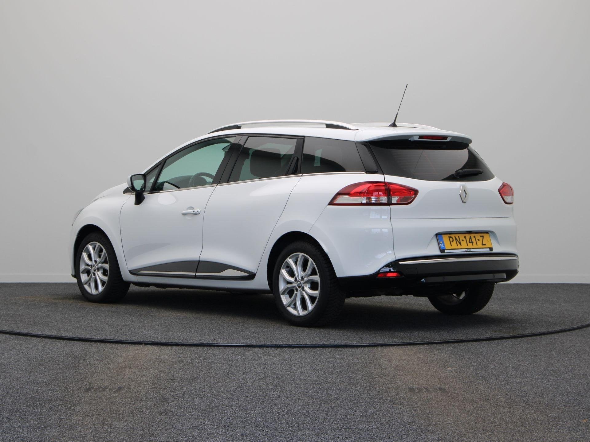 Renault Clio Estate 90pk TCe Intens | Achteruitrijcamera | P, Voorwielaandrijving, 898 cc, Gebruikt, Euro 6