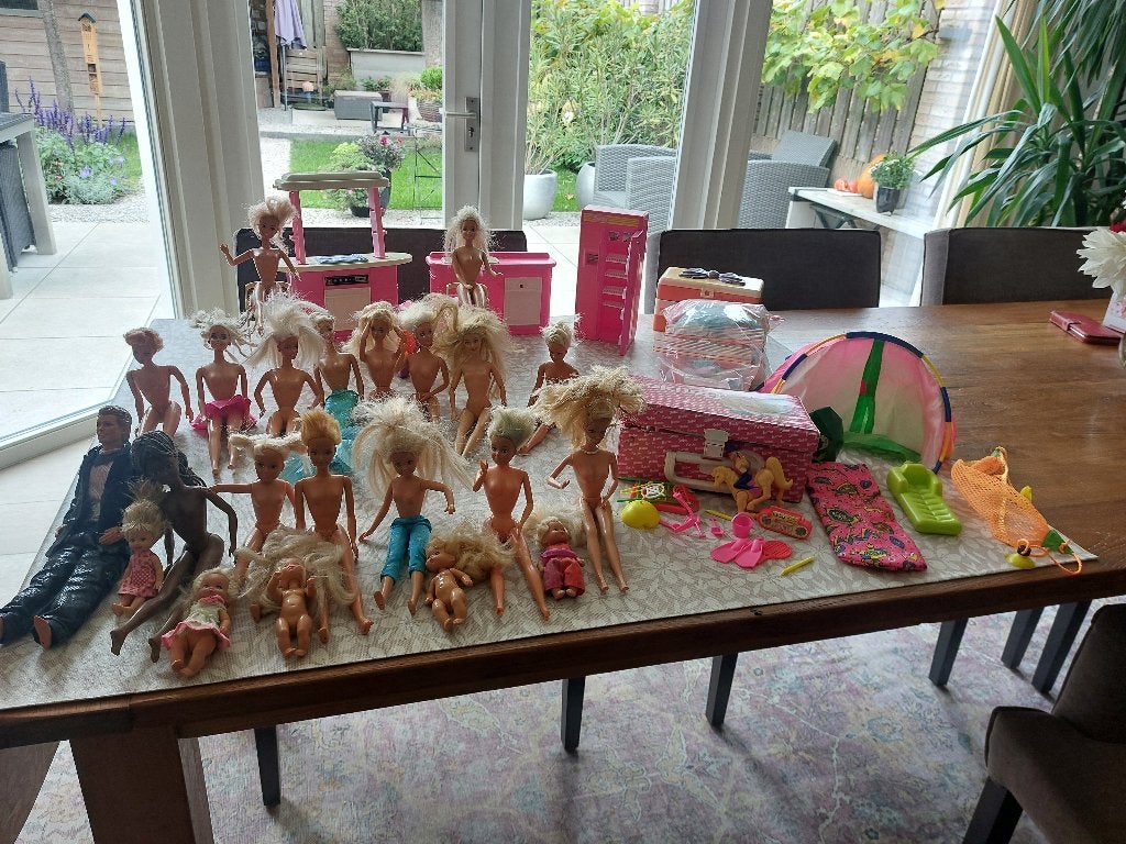 Te koop heel veel barbie,s  met toebehoren, Ophalen, Gebruikt, Barbie