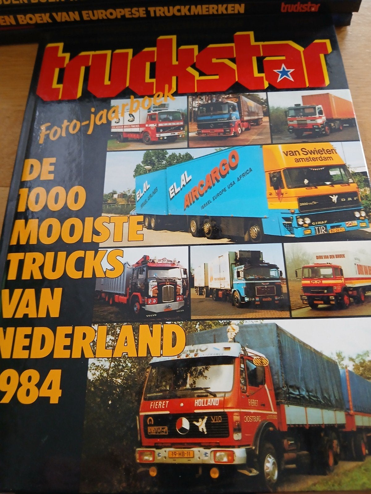 Truckstar Foto-jaarboek: De 1000 Mooie Trucks van Nederland, Ophalen of Verzenden, Gelezen, Algemeen, Truckstar Redactie