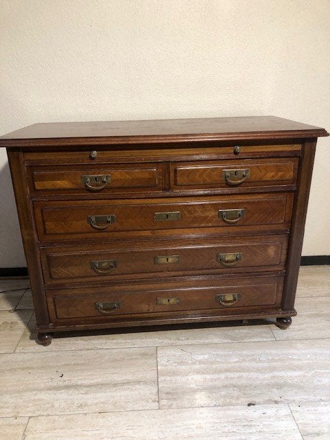 Antieke Biedermeier commode, Ophalen