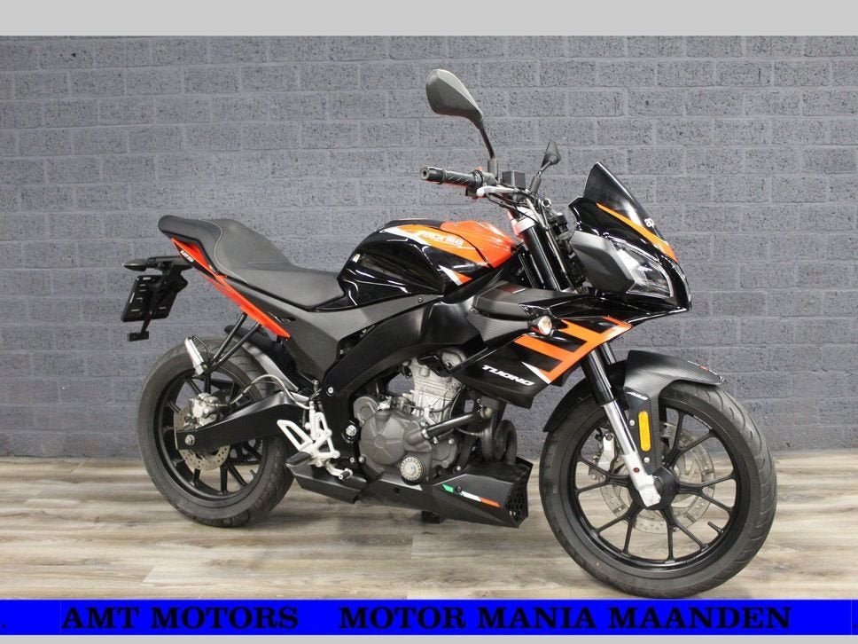 APRILIA TUONO 125 (bj 2021) 17600Km, Bedrijf, Onbekend, Sport, APRILIA