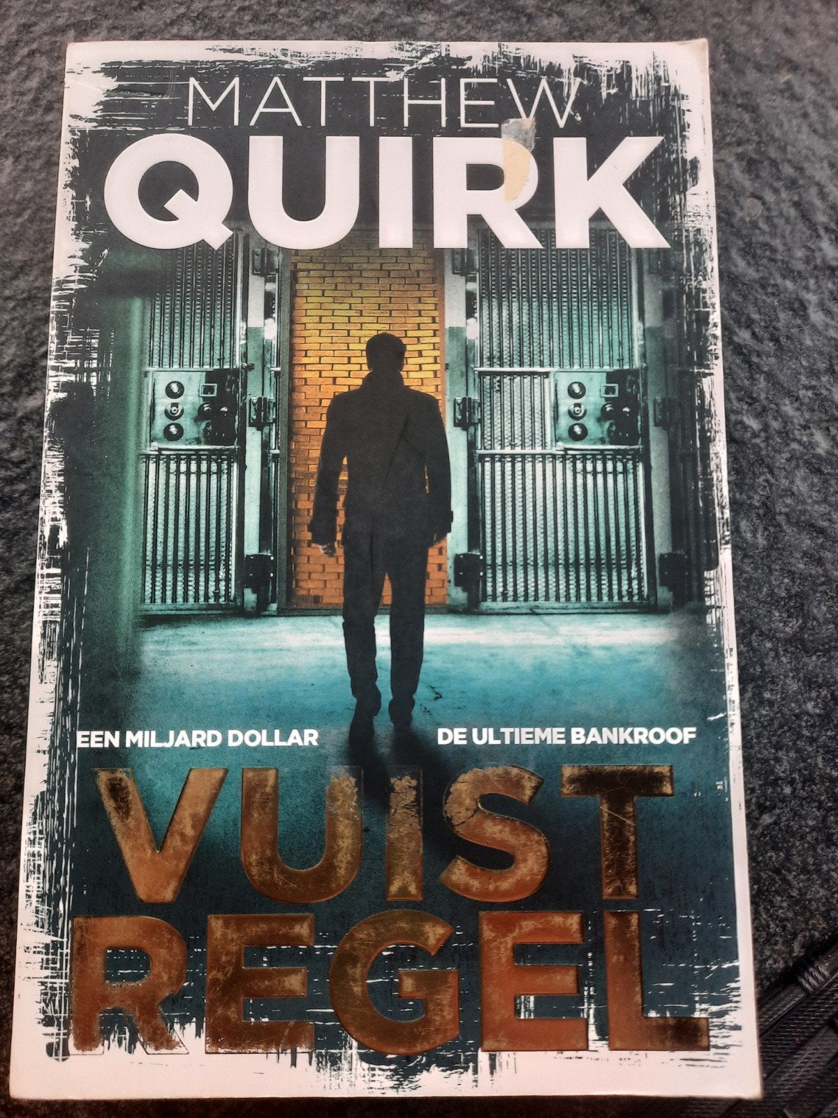 Matthew Quirk - Vuistregel, Ophalen of Verzenden, Zo goed als nieuw, Matthew Quirk