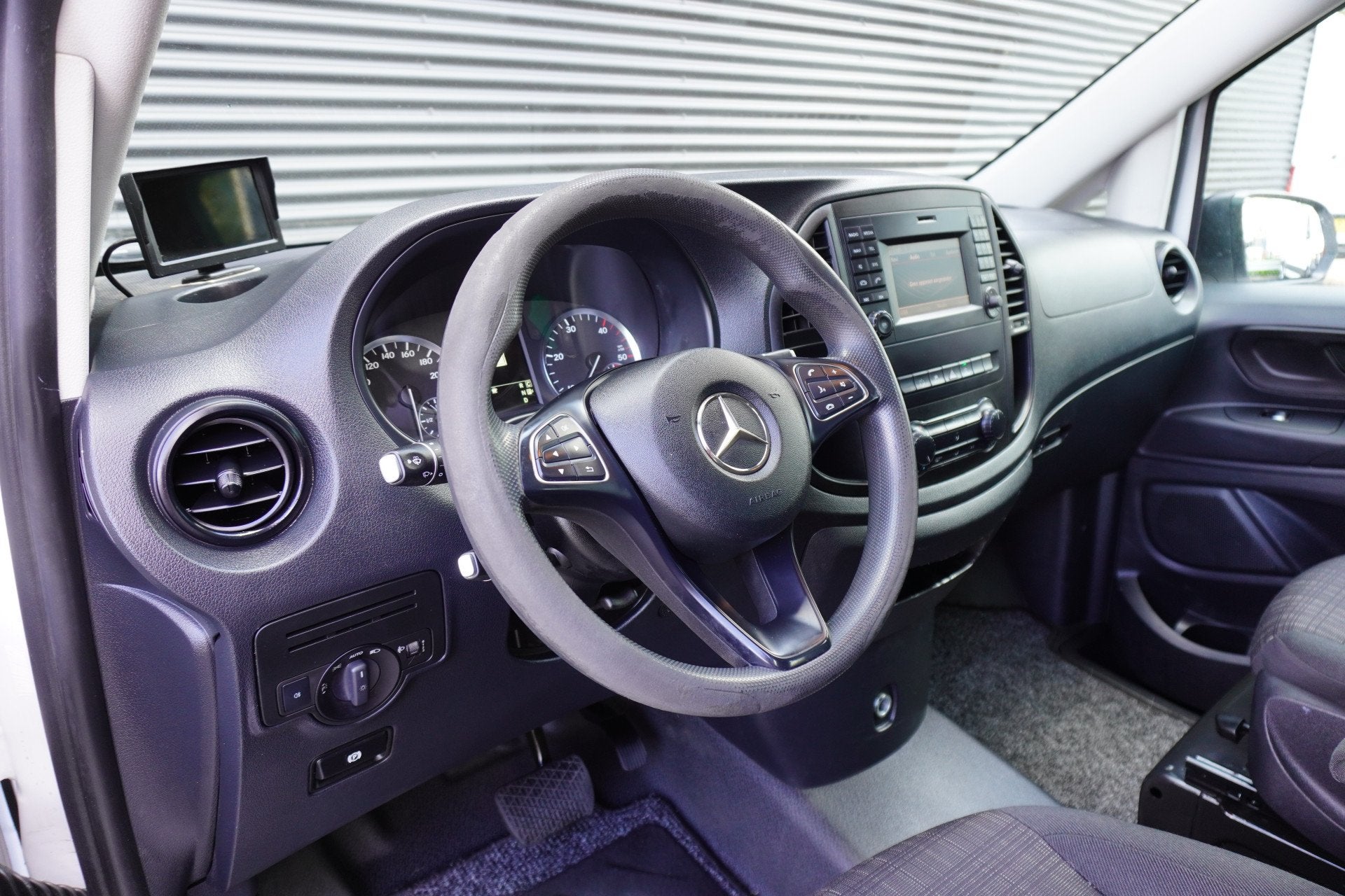 Mercedes-Benz Vito 140pk Automaat Euro6 Dubbele cabine 5 per, Auto's, Bestelauto's, Automaat, Gebruikt, Euro 6, 4 cilinders
