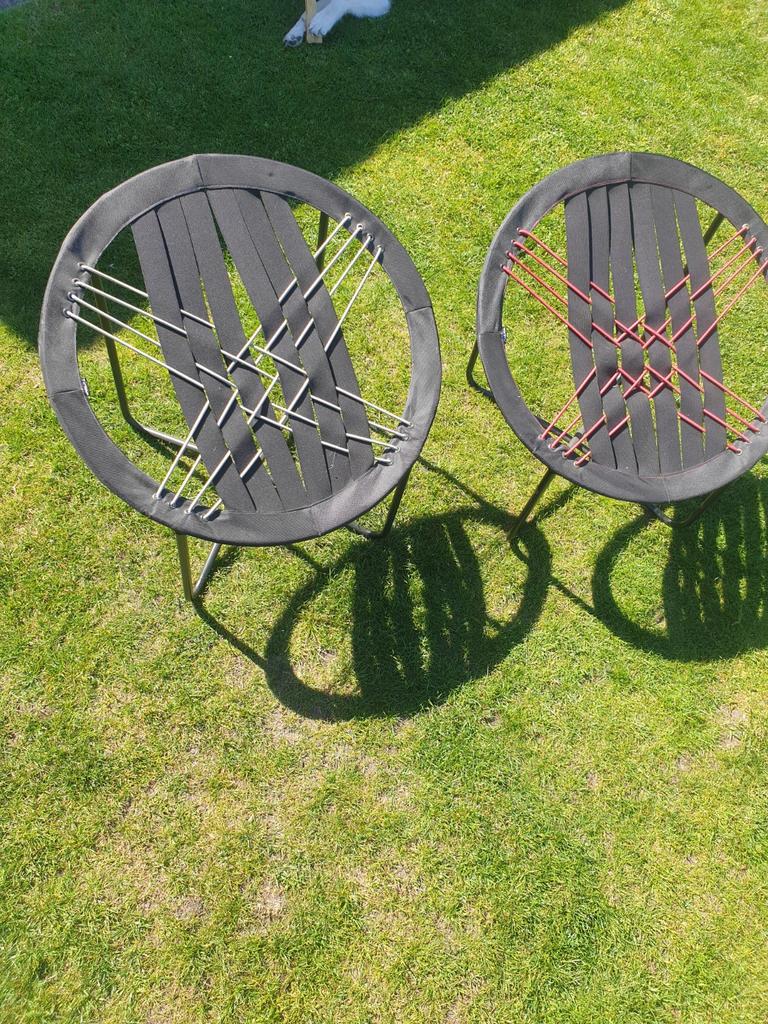 2x Ziczac stoelen - Zwart met kleuraccenten, Tuin en Terras, Ophalen, Gebruikt, Metaal, Inklapbaar