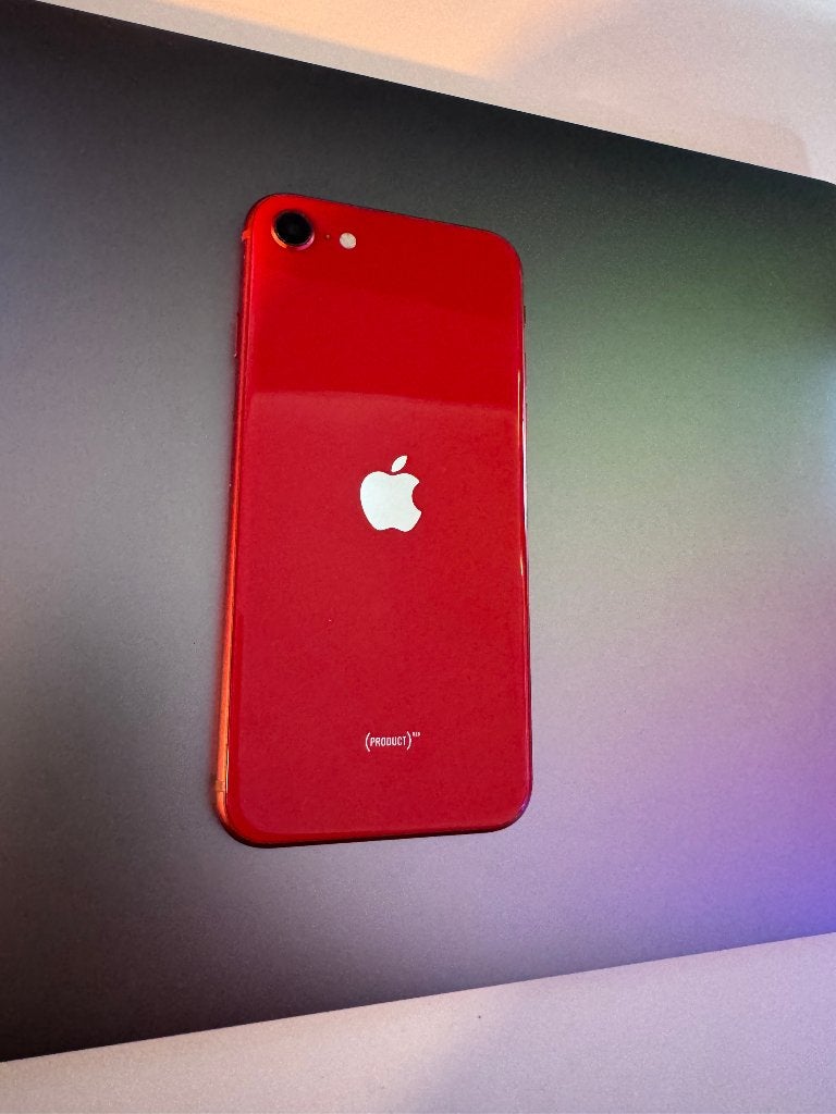 Apple iPhone SE 2020 64GB Product RED + 4 hoesjes, Gebruikt, 78 %, Ophalen of Verzenden, 64 GB