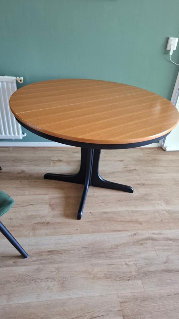 Uitschuifbare ronde eettafel, Ophalen, Gebruikt, Rond, 100 tot 150 cm