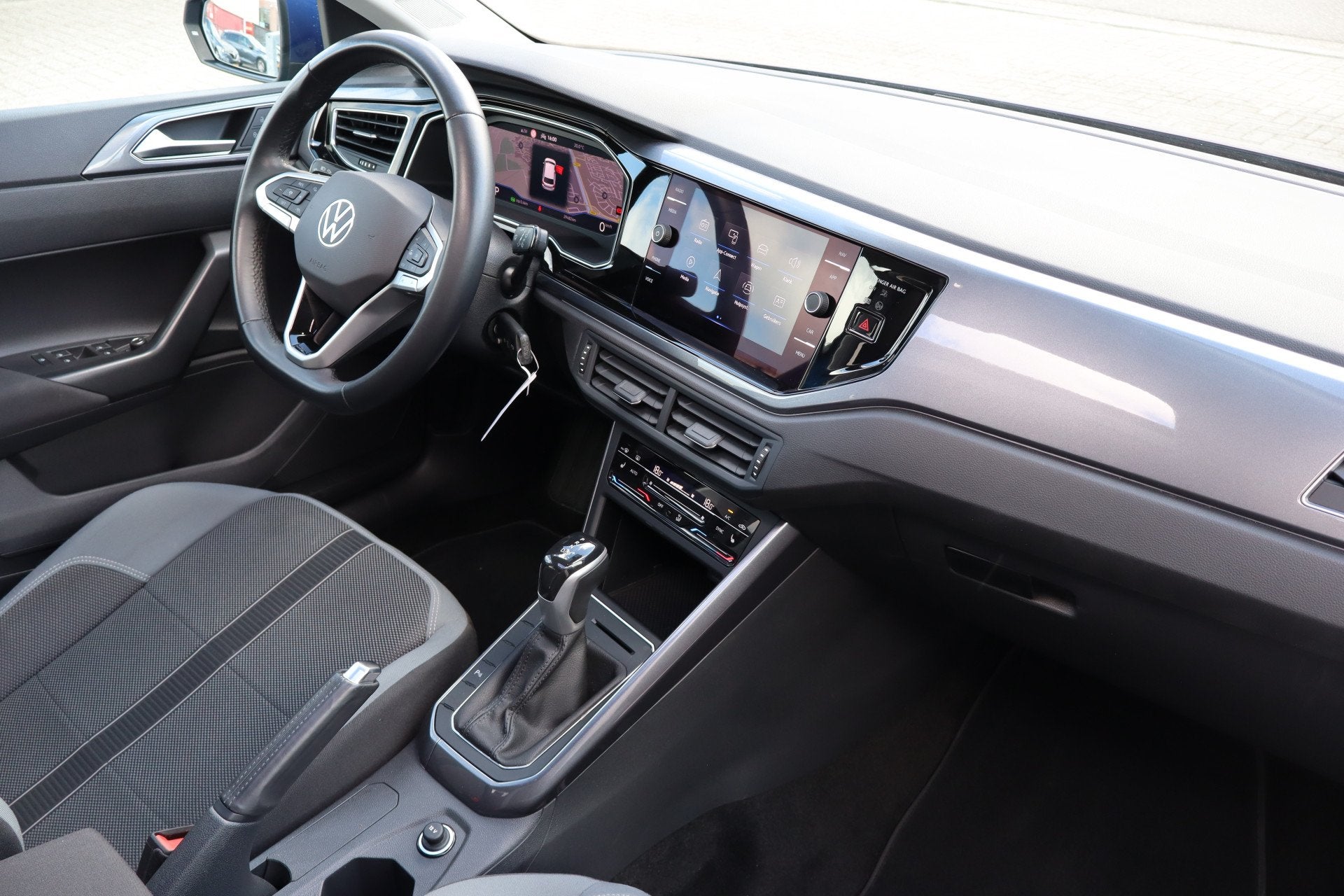 Volkswagen Polo 1.0 TSI Panoramadak/Apple carplay/Digitale t, Auto's, Stof, Gebruikt, Blauw, Bedrijf
